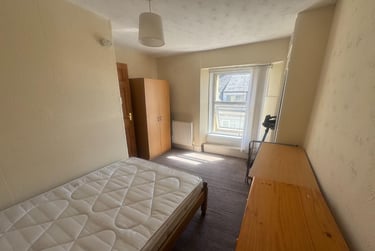 2 bed flat, Waterloo Street, TF, North Hill, Plymouth, PL48LY - Image 2